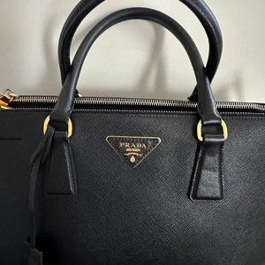 Beautiful designer bag ...